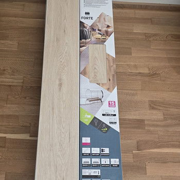 Laminaatparkett 26,4 m2 mõõt 1220 x 180 (paksus 4mm)
