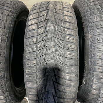 Hankook Winter i*cept X 235/55 R19 101T 6,5-7,2 мм DOT2120