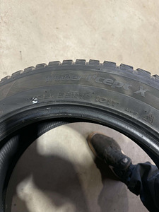Hankook Winter i*cept X 235/55 R19 101T 6,5-7,2 мм DOT2120 (2 фото из 3)