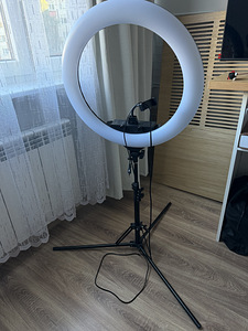LED Suur ring lamp 55cm (1 foto / 5)