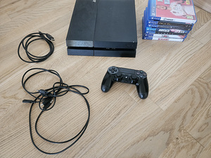 Sony Ps4 + 1 cd game playstation 4 (1 foto / 1)
