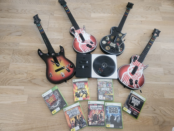 Xbox 360 Guitar Hero Xbox360 Rock Band DJ Hero Turntable