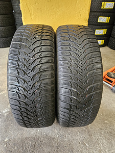 215 65 R 16 Kumho WinterCraft WP52 (1 foto / 4)