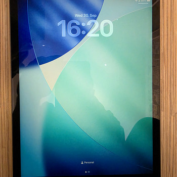 Apple iPad 8-го поколения Wi‑Fi 32 ГБ.