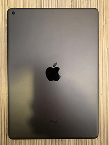 Apple iPad 8-го поколения Wi‑Fi 32 ГБ. (4 фото из 4)