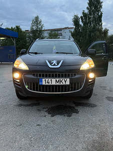 Peugeot 4007 2.2 HDi 2008 (1 фото из 15)
