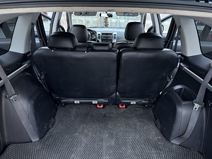 Peugeot 4007 2.2 HDi 2008 (13 фото из 15)