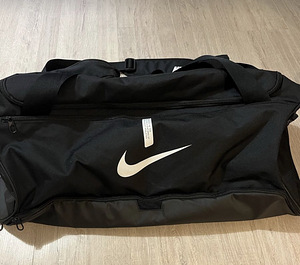 Nike bag (1 foto / 3)