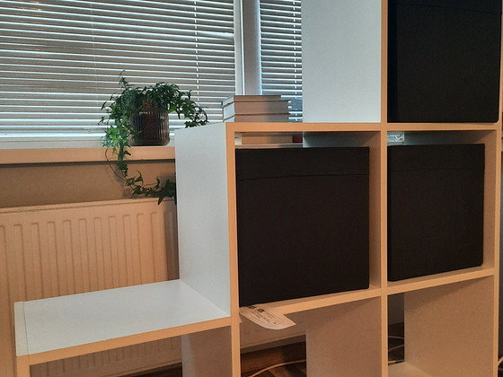 Стеллаж/разделитель комнаты с коробками Ikea