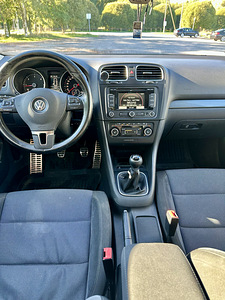 Volkswagen Golf VI (6 foto / 8)