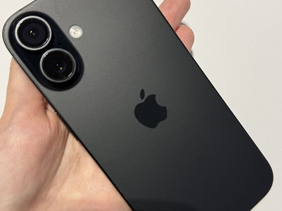 iPhone 16 128GB