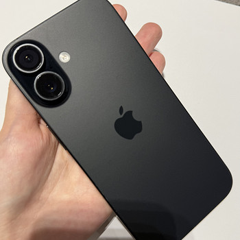 iPhone 16 128GB