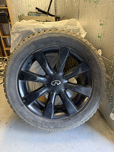 Maxtrek TREK M900 ICE 265/50 R20 111T Naastrehv + veljed (1 foto / 2)
