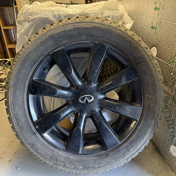 Maxtrek TREK M900 ICE 265/50 R20 111T Шипованные шины + диски