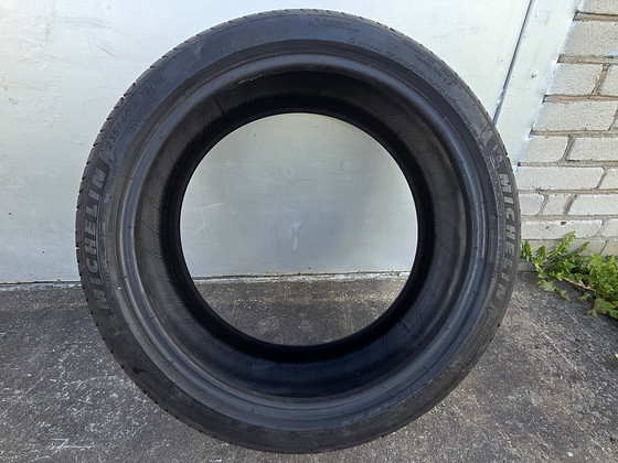235/40 R19 (6 мм или 75% DOT 24) Michelin Primacy 4 VOL (1 ш