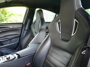Opel Insignia OPC (6 фото из 7)
