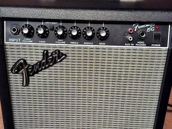 Fender Frontman 15G