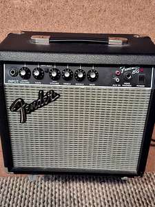 Fender Frontman 15G (1 foto / 2)