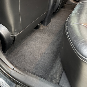 Toyota Avensis (10 foto / 14)