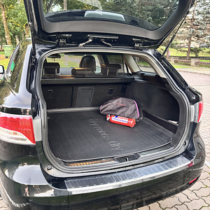 Toyota Avensis (14 foto / 14)