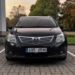 Toyota Avensis (5 foto / 14)