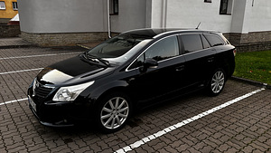 Toyota Avensis (6 foto / 14)
