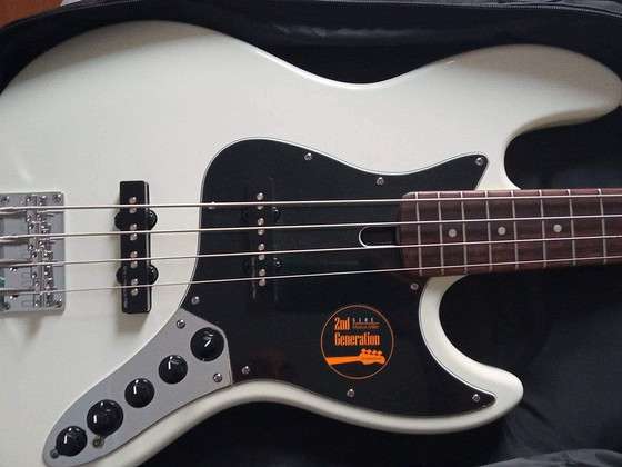 Бас-гитара Sire Marcus Miller V3 AWH 2nd Gen