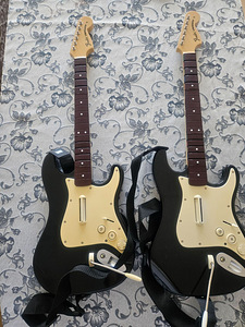Microsoft Xbox One Rock Band 4 Fender Wireless Guitar (1 foto / 1)