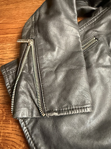 Calvin Klein naiste nahktagi - lambanahk (3 foto / 6)