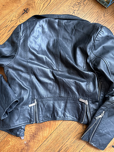 Calvin Klein naiste nahktagi - lambanahk (5 foto / 6)