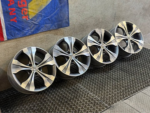 5x114.3 R18 Honda CHV/CRV Originaal (1 foto / 3)