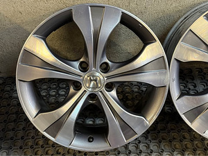 5x114.3 R18 Honda CHV/CRV Originaal (3 foto / 3)