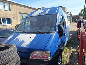 Peugeot boxer 2.8 94kw ei müüda tervikuna 2002-2006 (3 foto / 4)