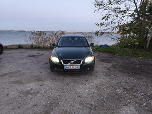 Volvo S40 (2 foto / 14)