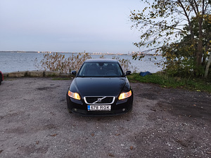 Volvo S40 (3 foto / 14)