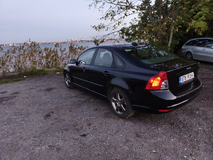 Volvo S40 (5 foto / 14)