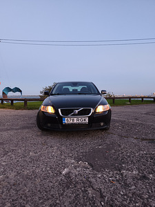 Volvo S40 (8 foto / 14)