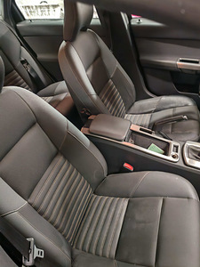 Volvo S40 (11 foto / 14)