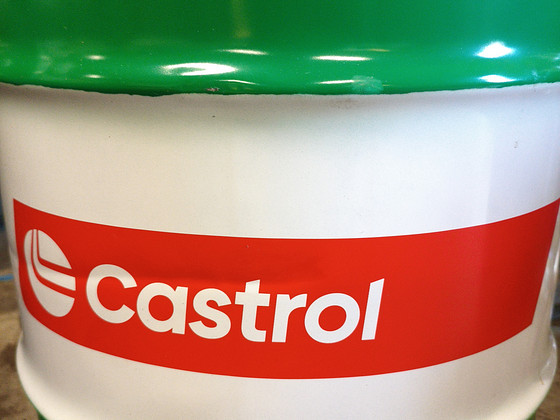 Õlivahetus, remont, rehvitööd Castrol gtx 5w30 c3.