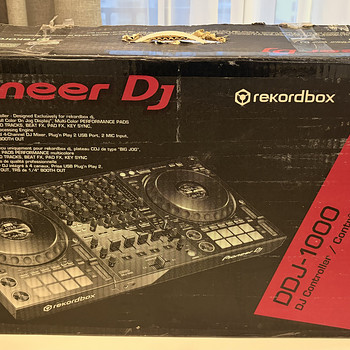 Pioneer DDJ-1000 DJ Controller