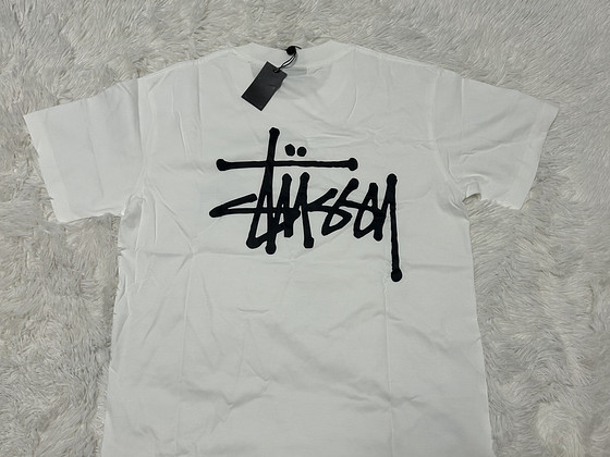 Базовая футболка Stüssy