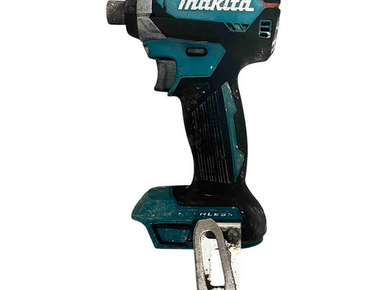 Аккумуляторная oтвертка Makita DTD153Z