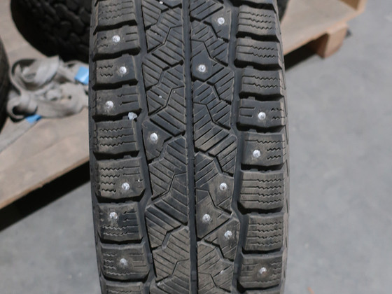 Gislaved Nord Frost Van 2 Б/у шины