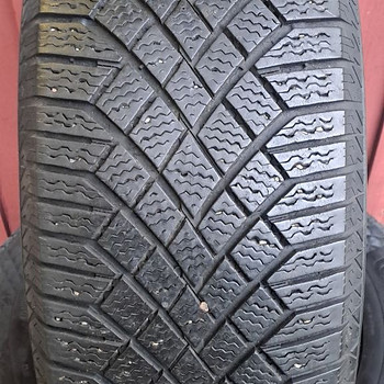 M+S 235 65 17, Continental VikingContact 7