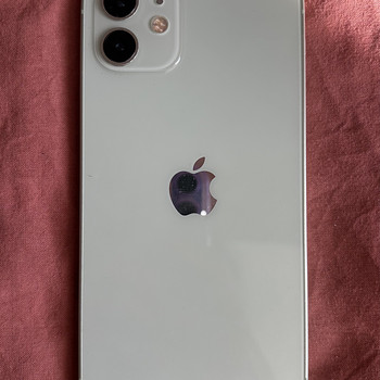 iPhone 12, 128 ГБ, (Green) Состояние: очень хорошее.