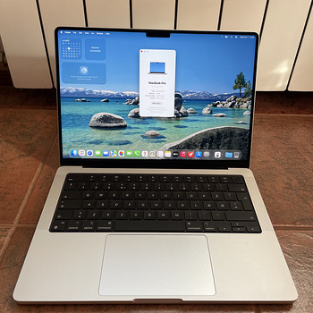 Apple MacBook Pro (14-inch, M4 Pro, 2024) - A3401
