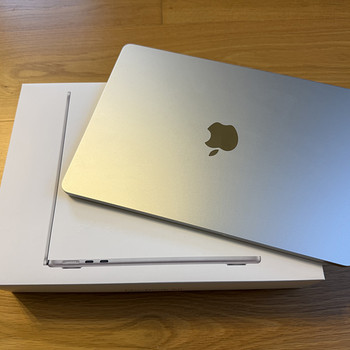 Macbook air 13” M4