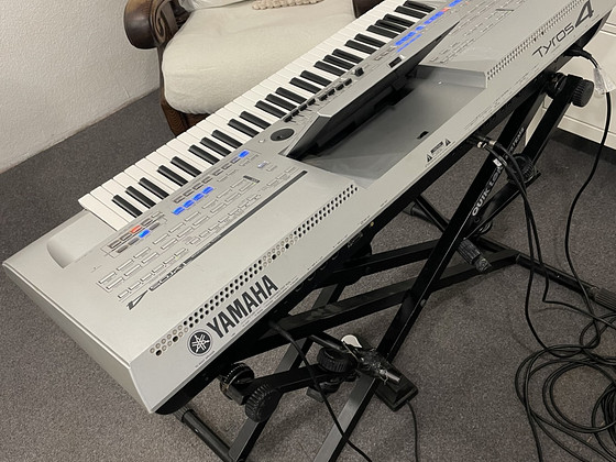 Yamaha tyros 4