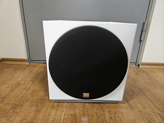 DALI E-12 F 12-tolline aktiivne subwoofer