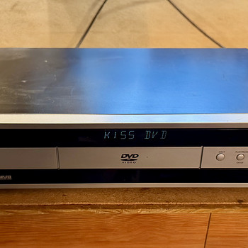Kiss DP-470 kodukino 5.1
